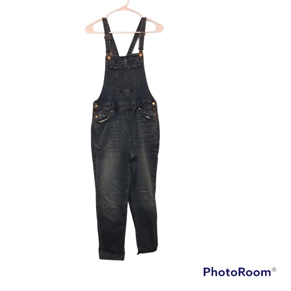 Universal Thread Denim - Universal Threads overalls frayed hem
